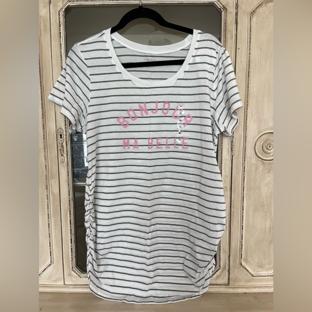 NWT Motherhood Maternity tee. XL